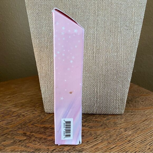 Unicorn Glow Hydrating Foundation Shade: Nutmeg. New in Box (NIB)! - Picture 7 of 9